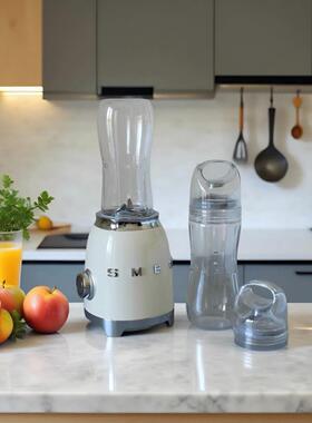 SMEG PBF01紧凑型个人果汁机搅拌机随行杯欧洲进口