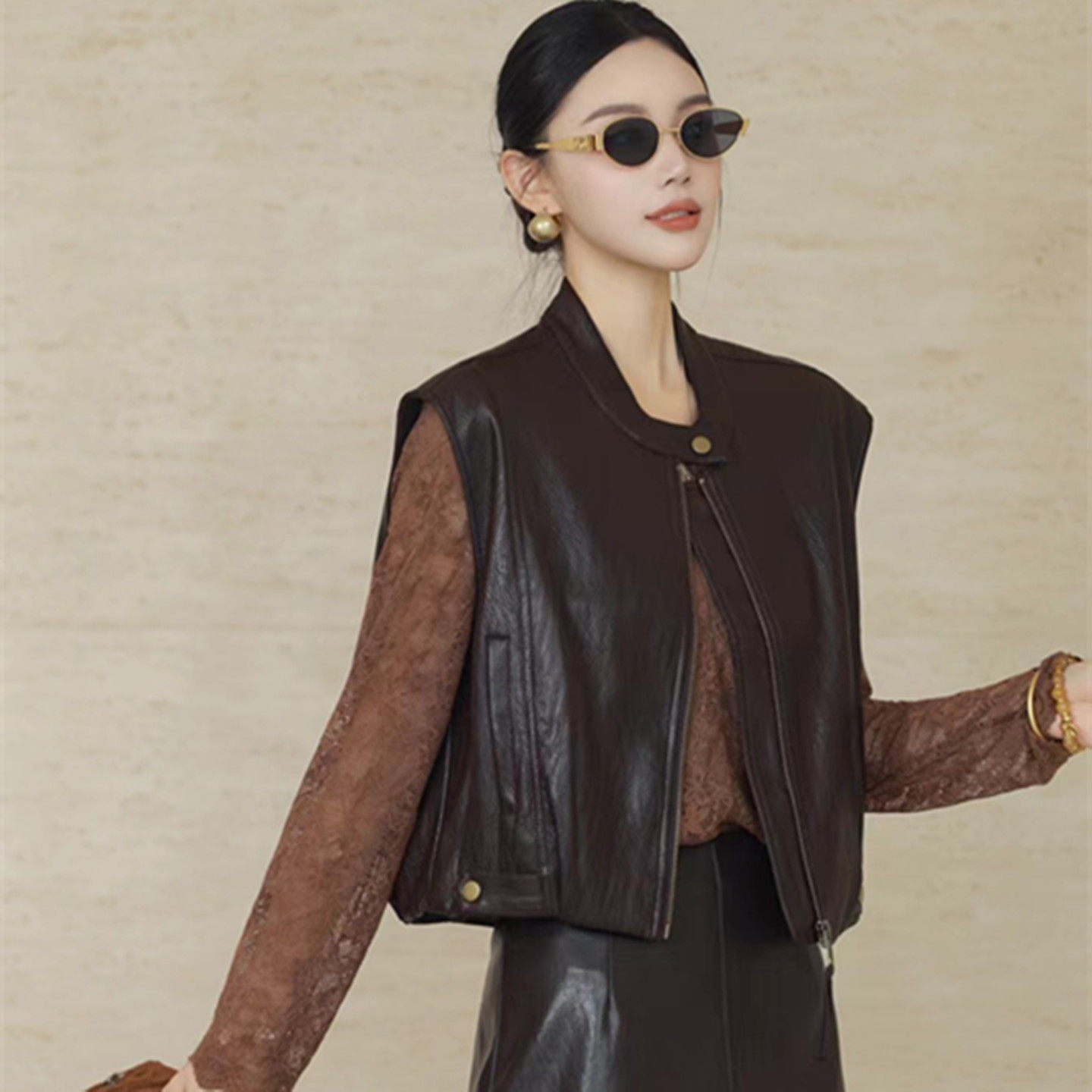 PU皮马甲女短款秋装新款复古拉链机车服无袖背心马夹坎肩外套上衣