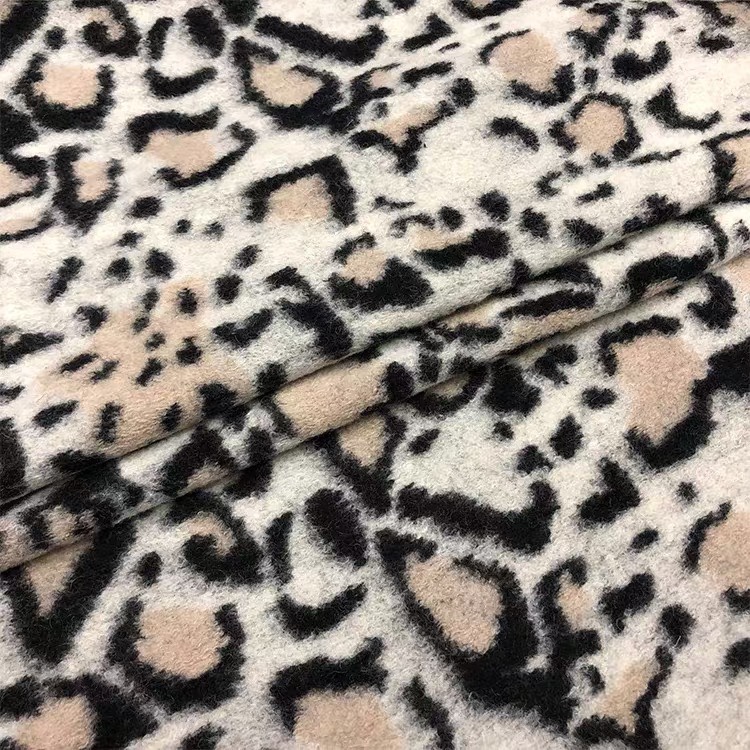 欧美高端厚蓬松立体提花豹纹针织羊毛料服装面料大衣进口diy布料