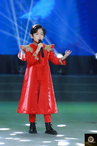 男童高端红色国风礼服套装儿童国潮T台走秀主持演出服中大童霸气