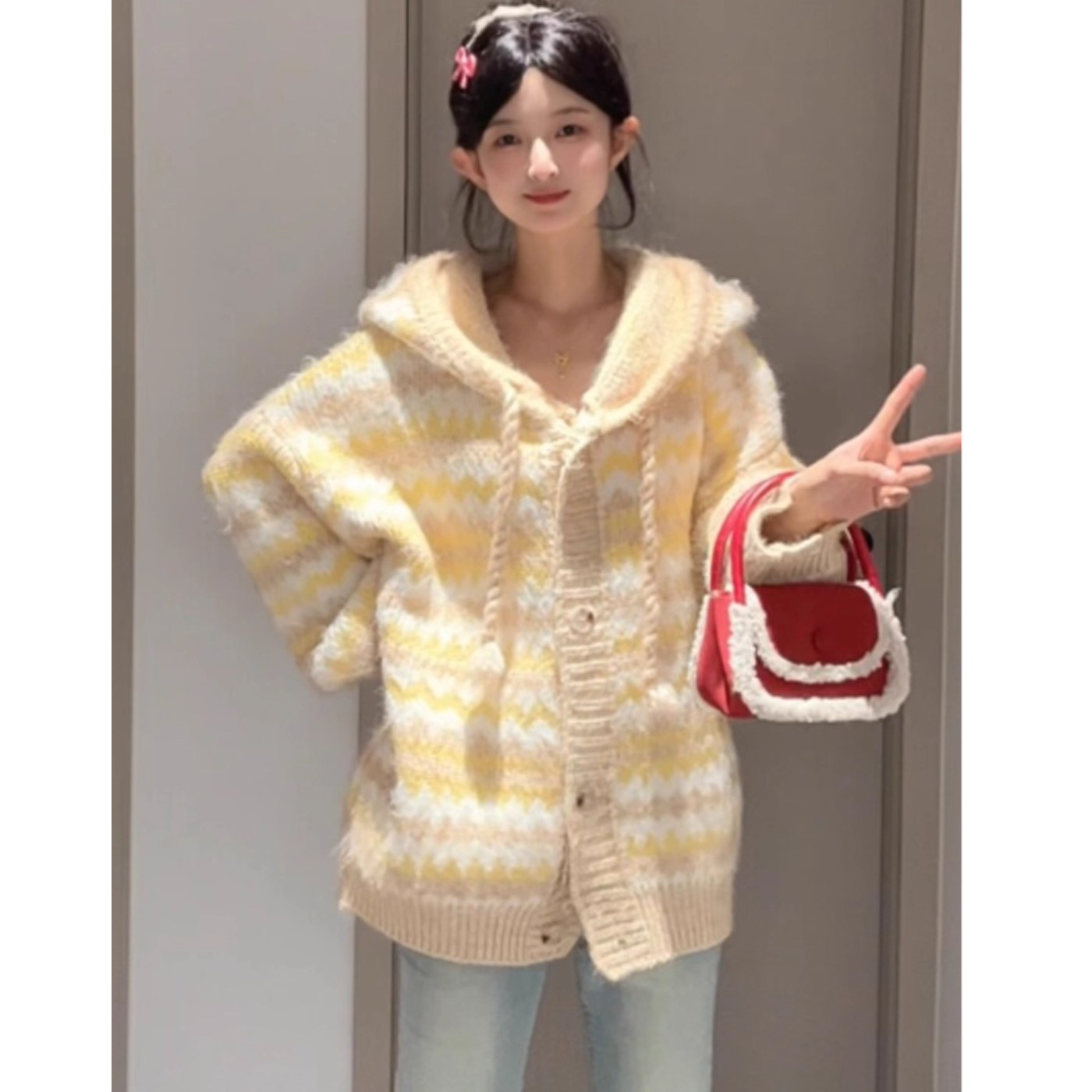 韩系黄色拼色连帽毛衣外套