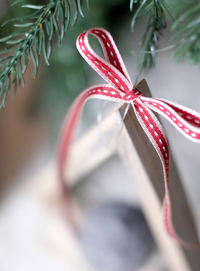 BG欧美精致风5毫米红色白色卡其跳点细丝带礼品包装织带新年节日