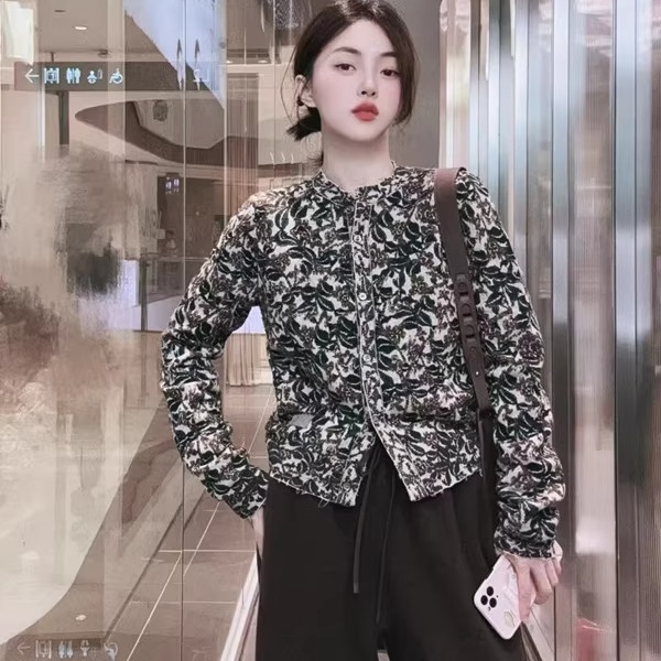 商场同款 25冬新品小香风针织开衫女减龄宽松