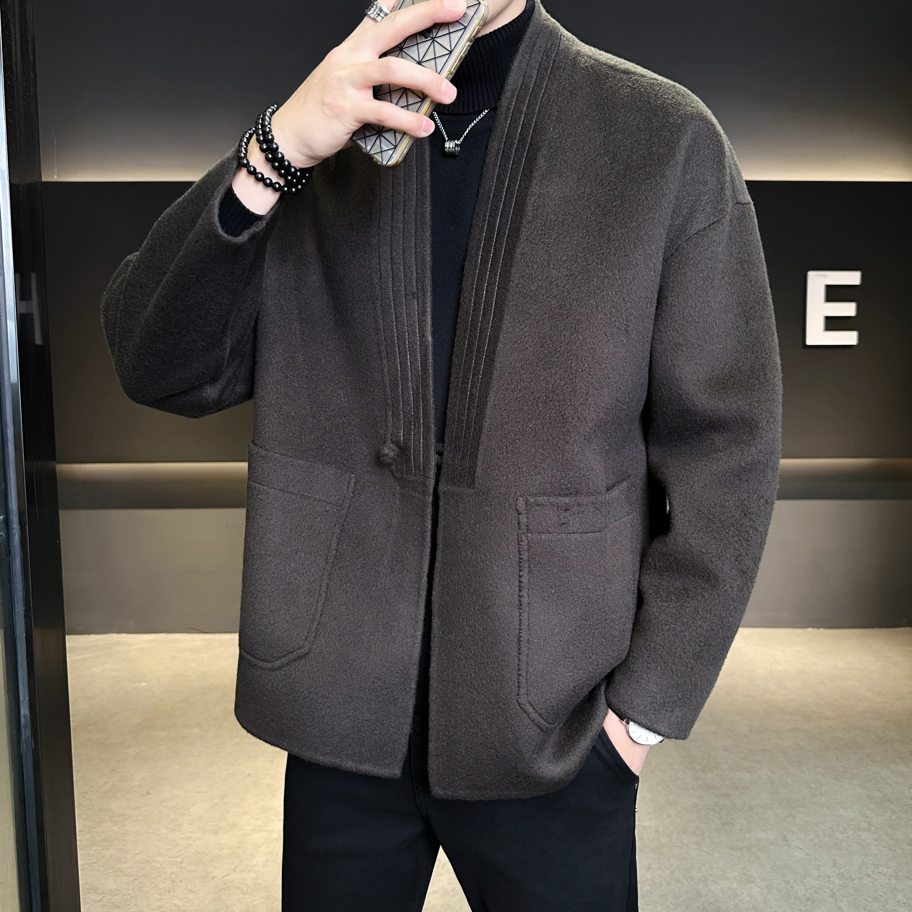 模特图新中式风茶服毛呢大衣羊毛外套6016-8506P325控688,男装毛呢大衣,钱塘大厦6016