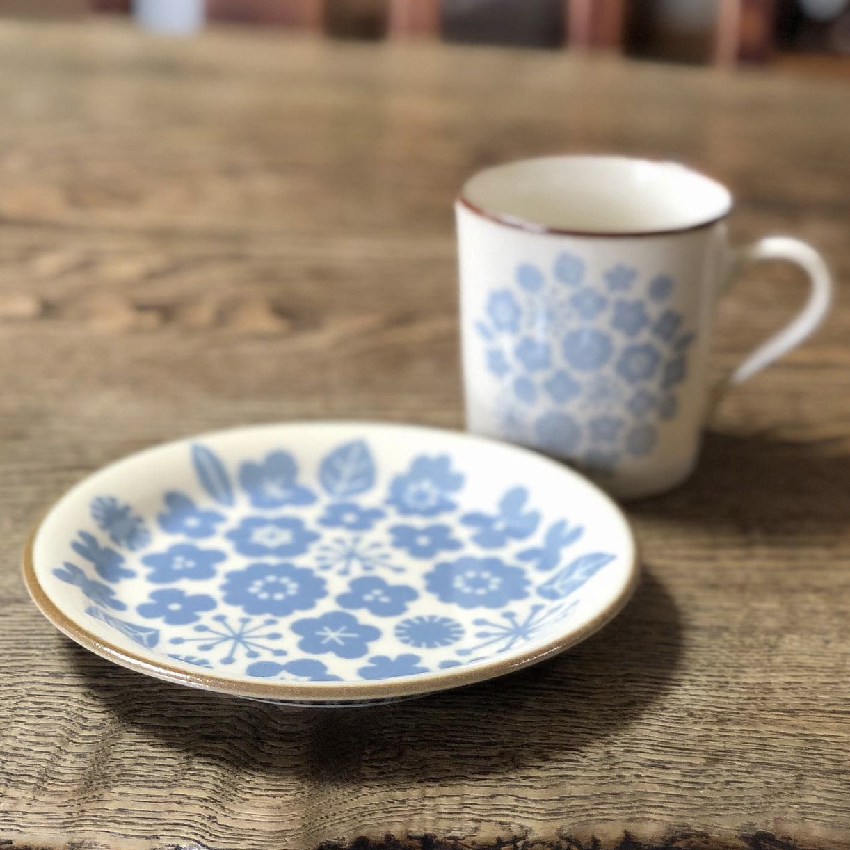 海鸥与花日本制美浓烧轻量餐具