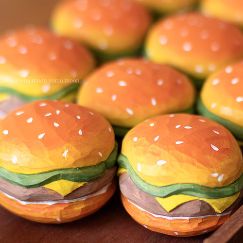 木雕汉堡可爱桌面摆件