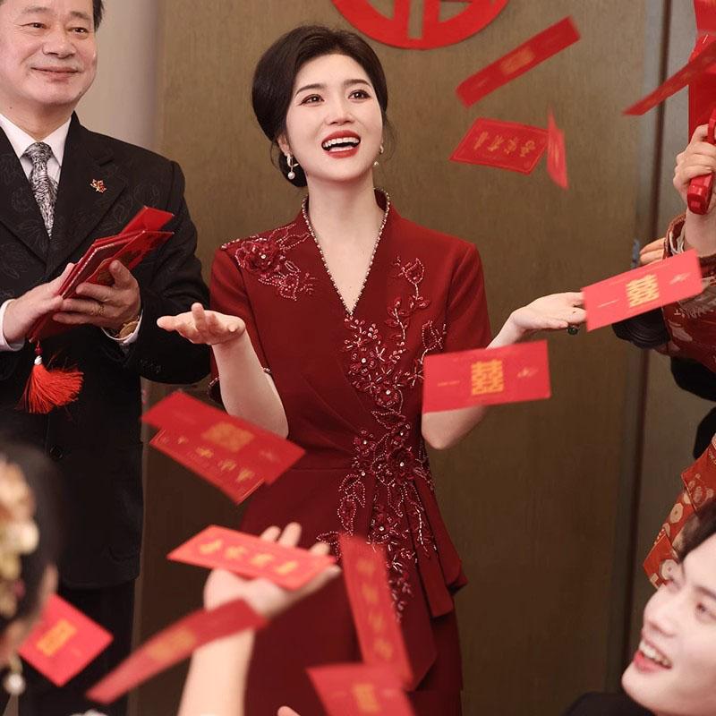 新中式敬酒服2025新款新娘红色订婚礼服裙高端轻奢小众宴会连衣裙