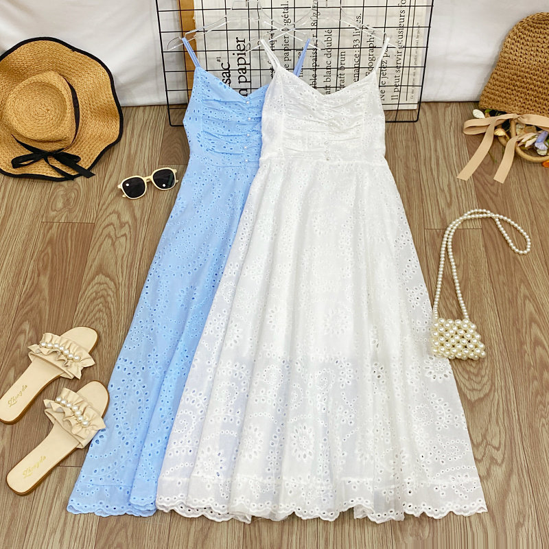 海边度假风V领刺绣镂空吊带裙女