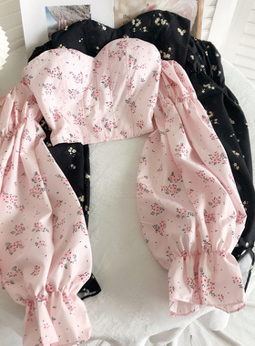 法式甜辣妹一字肩抹胸露锁骨短款秋季甜美风印花喇叭袖衬衫上衣女