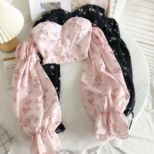 甜辣妹一字肩露锁骨喇叭袖抹胸