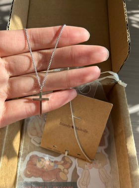 bm项链女生新款亮面十字架吊坠锁骨链国内代购正品brandymelville