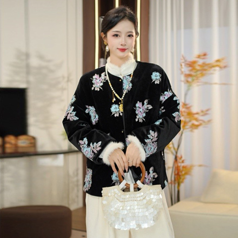 2025冬季新款刺绣钉珠亮片新中式国风棉服外套复古轻奢绝美棉衣女