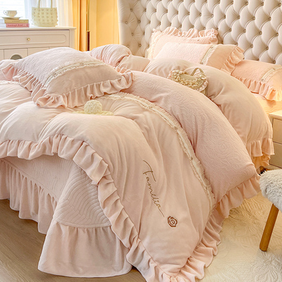 秋冬高端轻奢牛奶绒床盖款四件套保暖床单夹棉公主风花边被套加厚