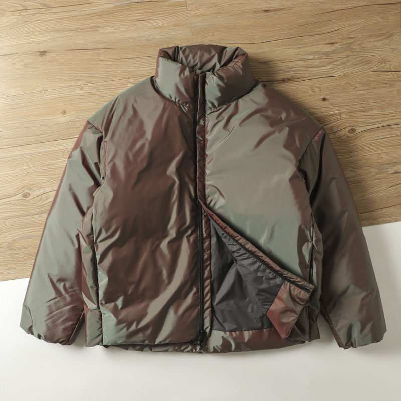 情侣立领炫彩镭射面料羽绒服