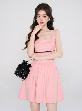xzcv夏季高级感法式气质吊带裙小个子时尚赫本风短裙百搭连衣裙
