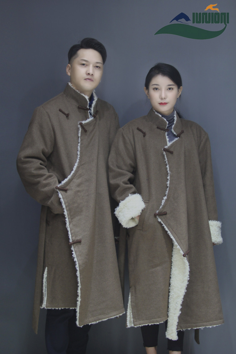 2020 새로운 티베트 재킷 남자의 긴 스타일 벨트 두꺼워지고 벨벳 겨울 커플 캐시미어 여성 민족 스타일