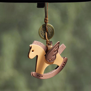原创手工真皮小马挂件马上有钱包包挂饰牛皮车挂件本命年车载挂件