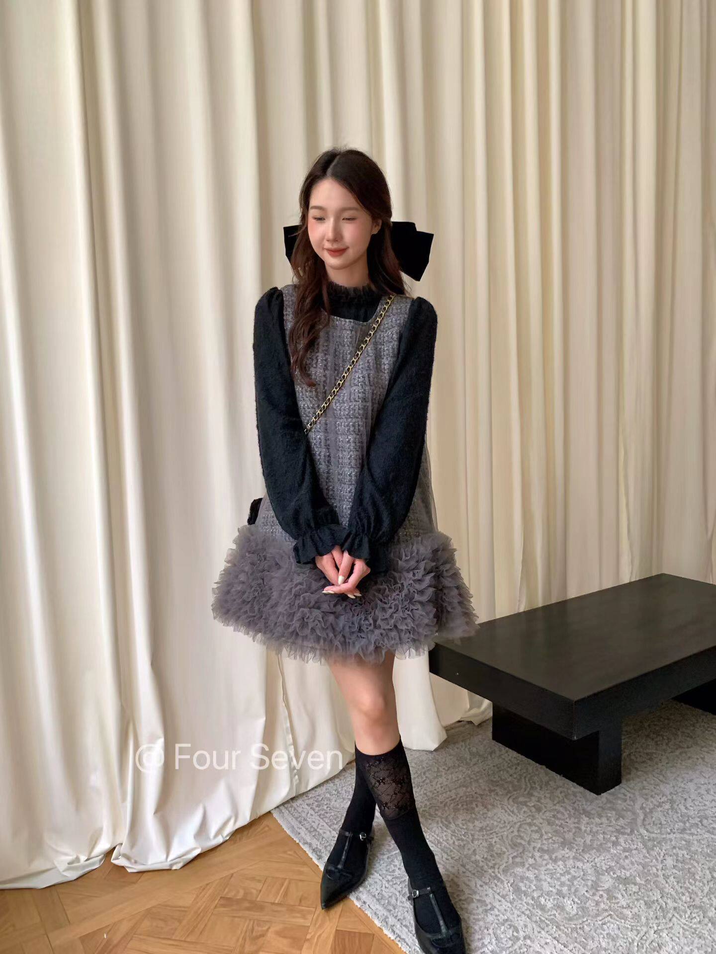 FOUR SEVEN 2025秋冬原创 韩版重工网纱拼接小香风面料A字背心裙