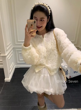 Fourseven2025年秋季新款女装圆领甜美立体花朵拉链短款外套提花