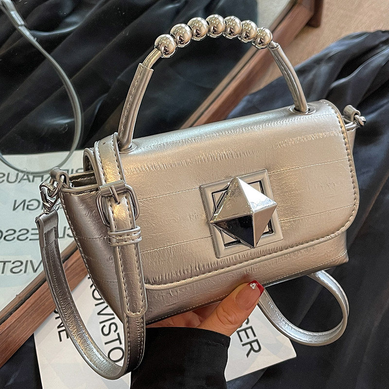 甜酷风小包包女包2024新款高级质感百搭手提小方包时尚单肩斜挎包,箱包皮具/热销女包/男包,小方包,淘宝优惠券,粉丝福利购,淘宝优惠卷