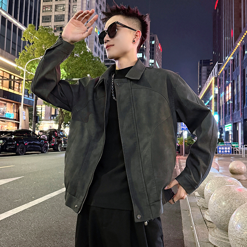 深灰