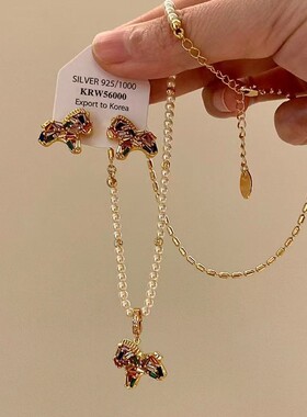 本命年彩色水晶锆小马珍珠项链耳钉女超闪时尚百搭高级感气质配饰