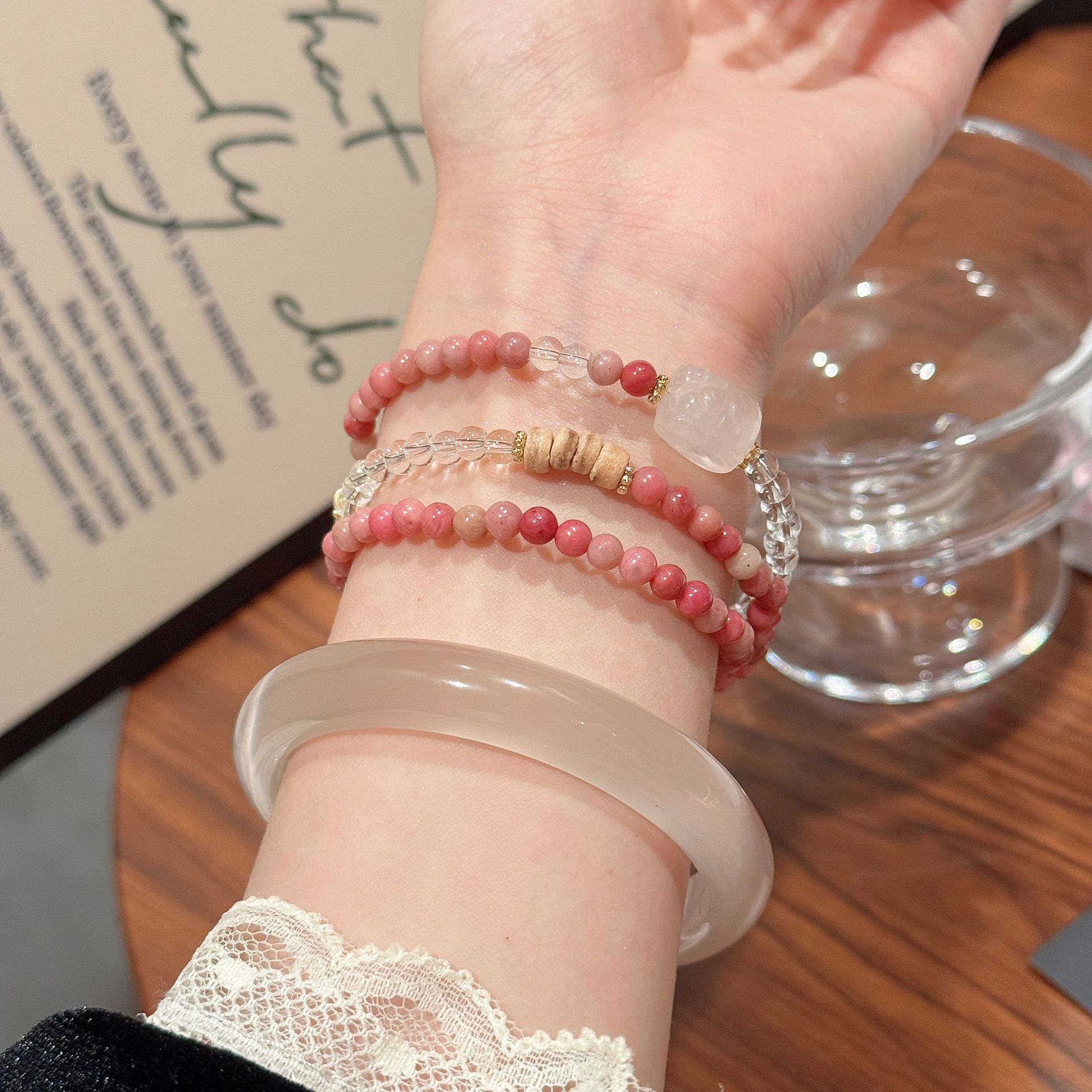 抖音热销猫眼石手镯国风庙会叠戴琉璃手串景点送礼小众蔷薇石手串