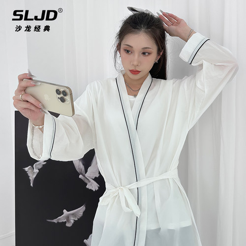 网红款白色美发客袍诗发日式风