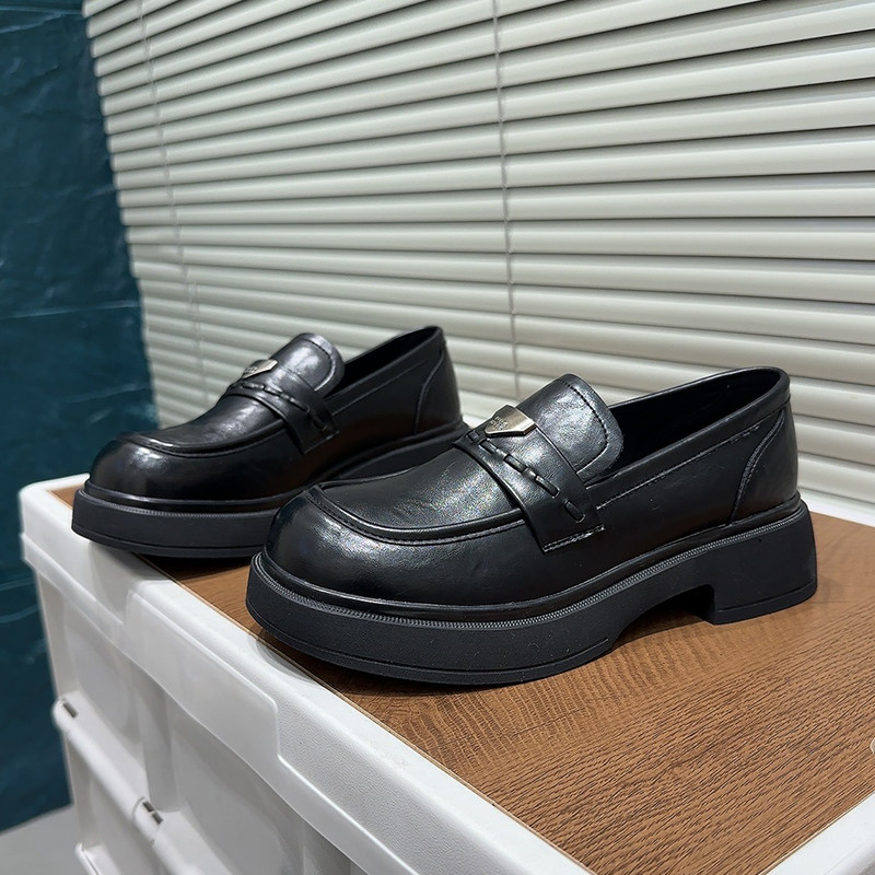 英伦风厚底乐福鞋女2026春季新款一脚蹬金属扣圆头通勤百搭小皮鞋,女鞋,乐福鞋（豆豆鞋）,淘宝优惠券,粉丝福利购,淘宝优惠卷