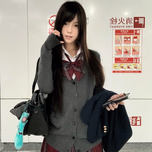 秋冬针织保暖开衫毛衣西装服外套