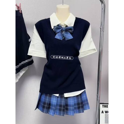 冈梨田JK制服日系格裙原创针织衫