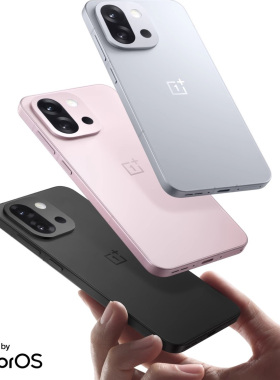 OnePlus/一加 一加 13T游戏小屏智能骁龙 8至尊版 二.手拍照手机