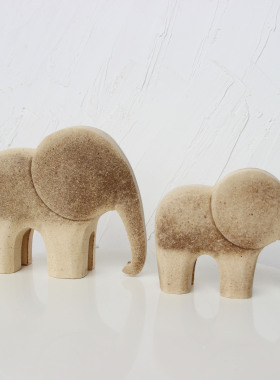 手工木雕小象可爱桌面摆件