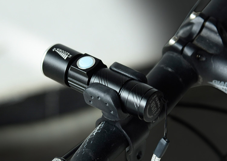 Eclairage pour vélo - phare - Ref 2399741 Image 4