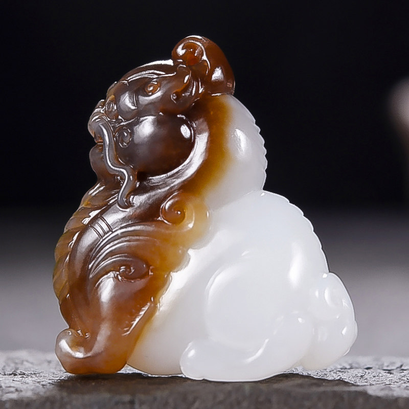 新疆和田玉糖羊脂白玉貔貅吊坠男女款