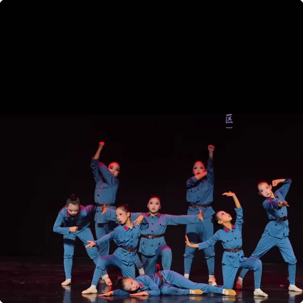 儿童红军演出服男女八路军战士套装中小学生闪闪红星舞蹈弹力军装
