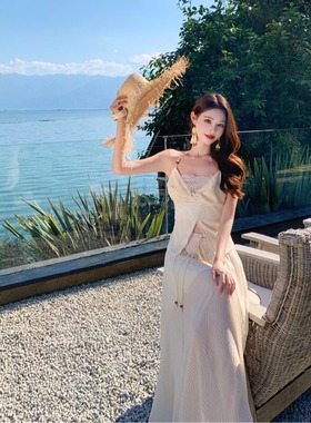 CYNR原创设计度假风辣妹套装串珠挂脖抹胸上衣垂感飘逸不规则长裙