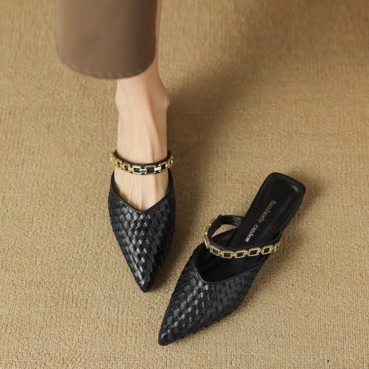 真皮复古包头半拖鞋女夏季外穿高级感穆勒鞋大码女鞋平底尖头凉拖