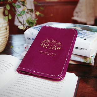 真皮简约创意多功能超薄护照包钱包一体证件保护套女生便携登机包