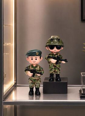 迷彩小兵摆件新款树脂公仔桌面装饰创意卡通书桌小摆件送男友礼品