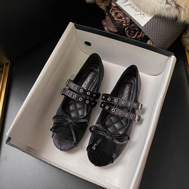 在逃公主法式软底丝绒一字带玛丽珍鞋女早春仙女蝴蝶结绒面单鞋