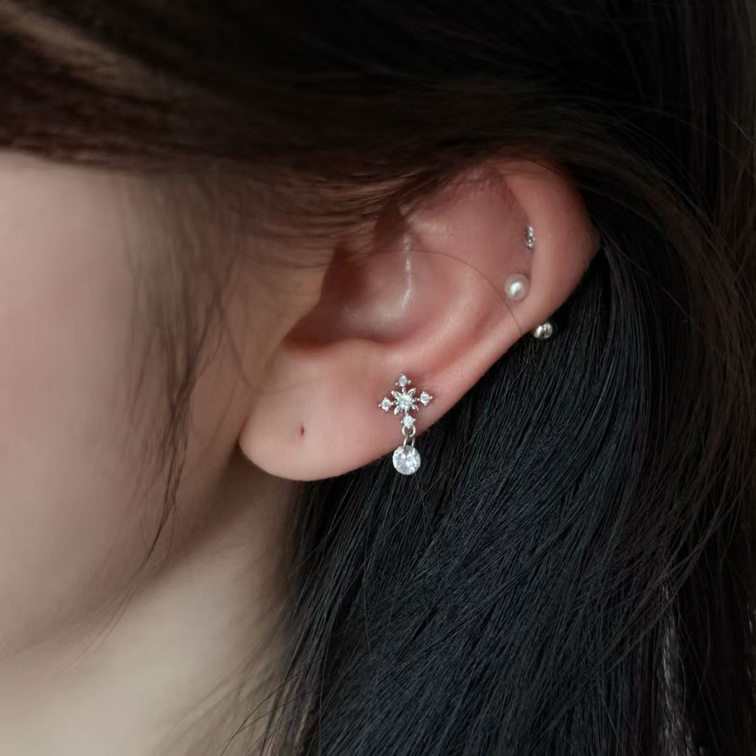 hucares 「雪花十字」自制爆闪十字架耳钉养耳洞时尚高级感