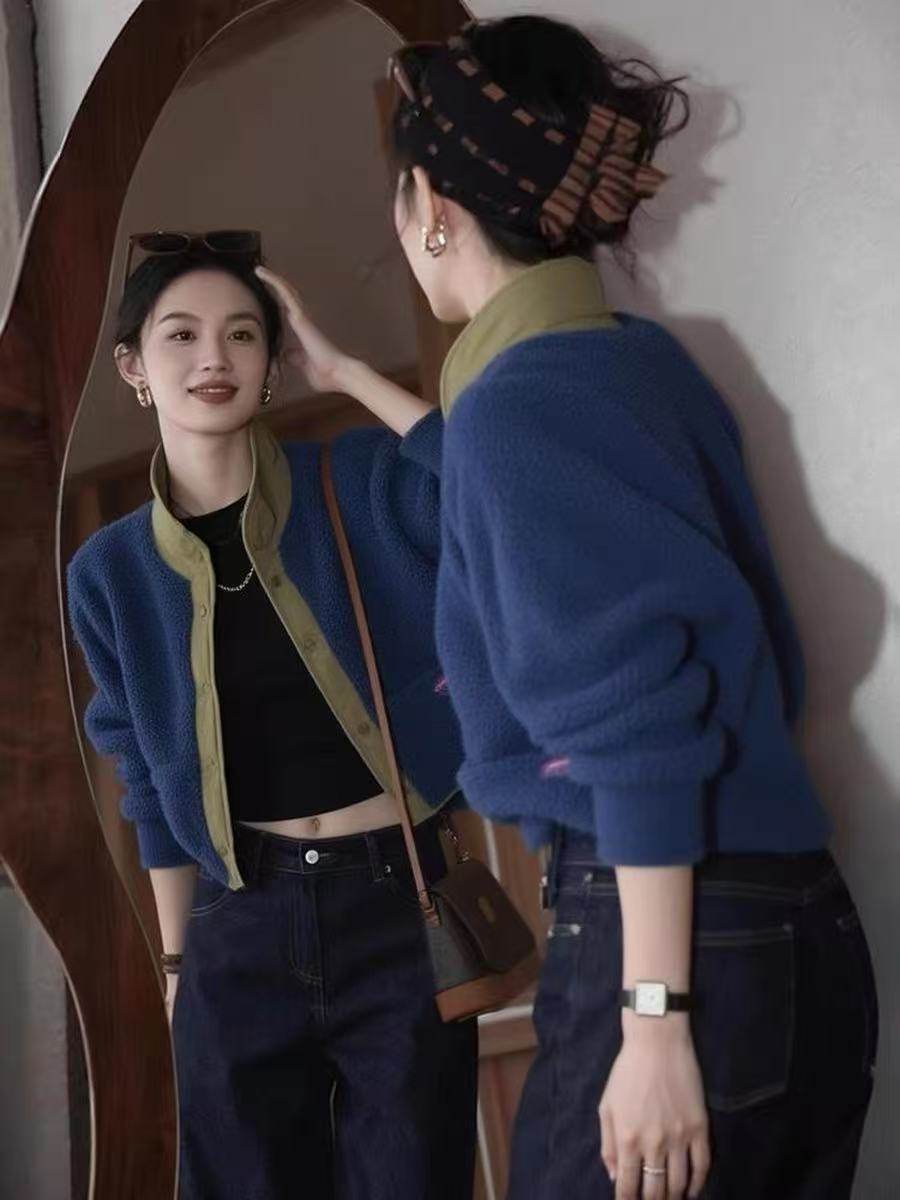 秋季减龄漂亮洋气独特高级感超好看今年流行蓝色拼接羊羔毛外套女