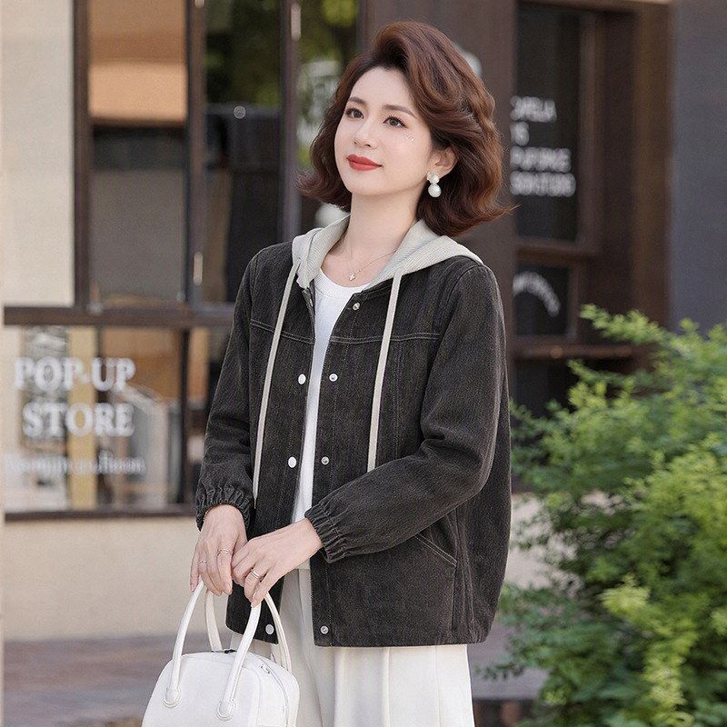 春秋新款妈妈装连帽牛仔外套女宽松休闲中老年洋气短款夹克上衣
