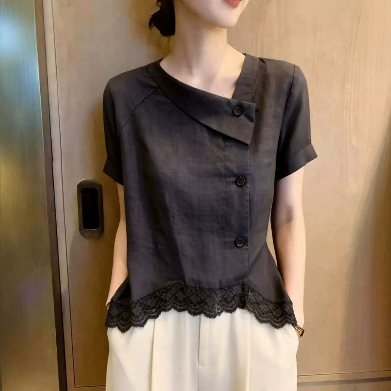 蕾丝拼接下摆深灰色短袖衬衫女夏季新款斜领纽扣气质时髦上衣
