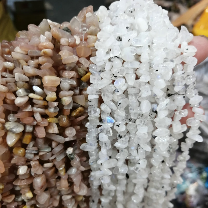 3-5mm天然太阳石/黑点闪光石碎石 穿孔白色粉色散珠 手作饰品材料