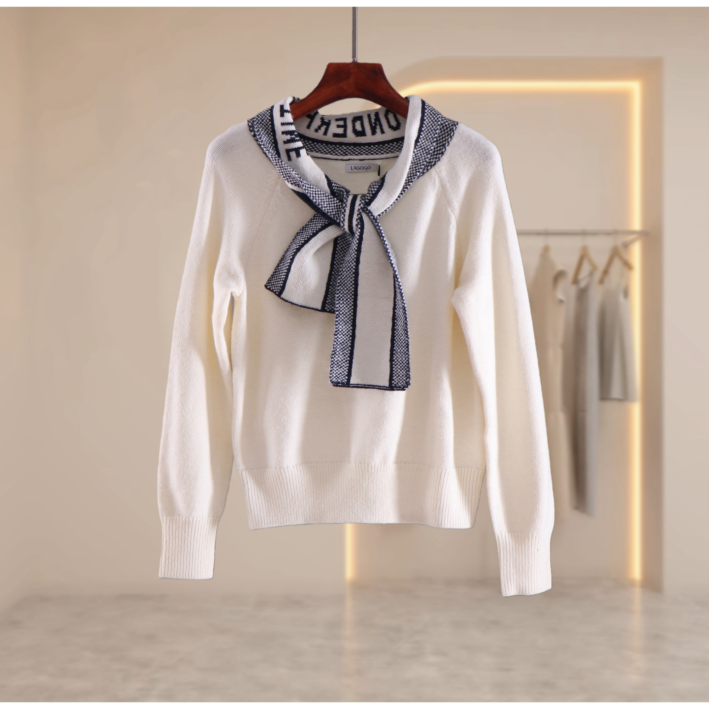 拉谷g折扣2025去标秋冬新款时尚韩版学院围巾领针织衫女百搭上衣