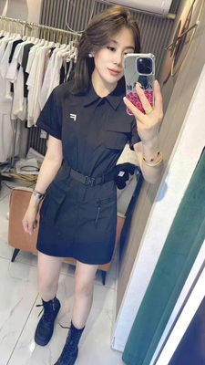 2025夏季新款休闲连衣裙女黑色收腰显瘦百搭短款翻领短袖裙子工装