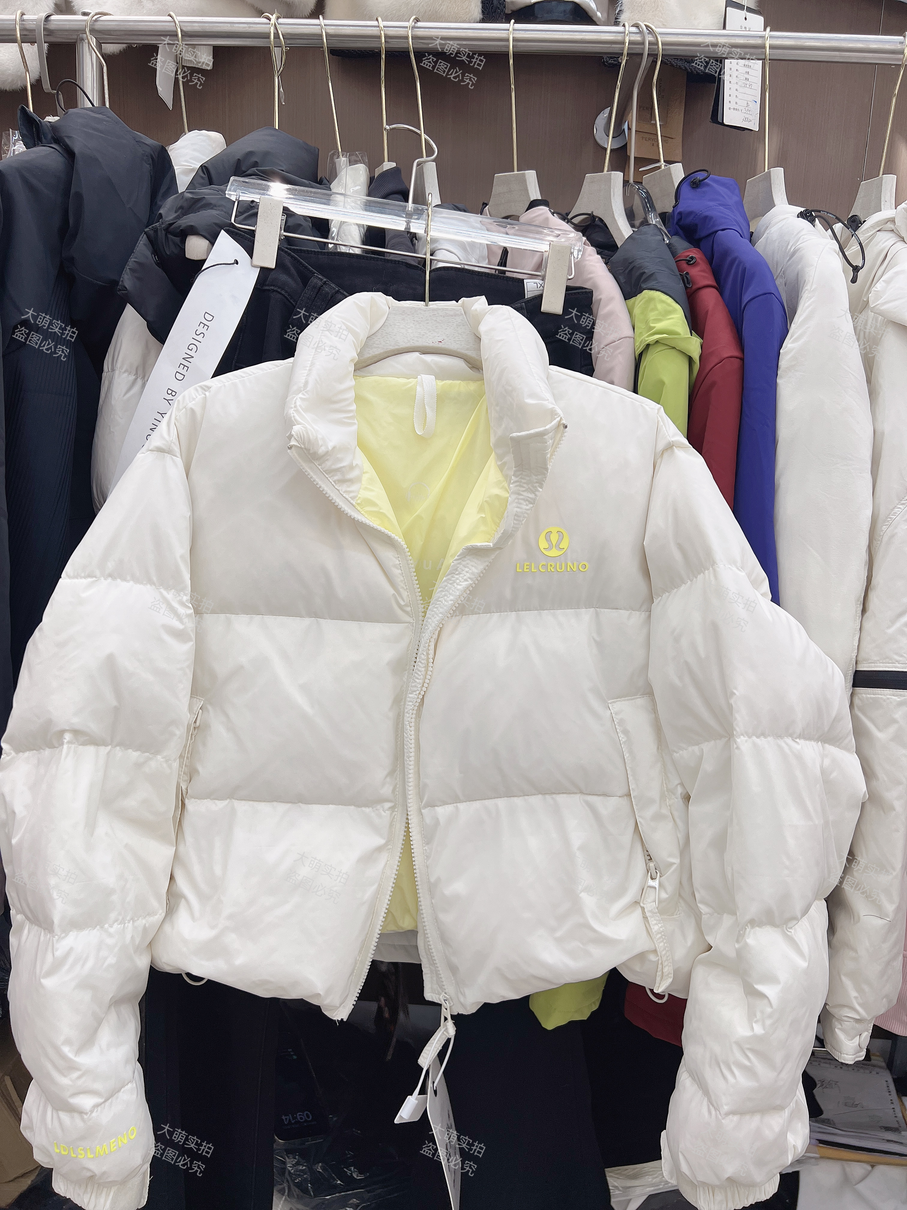 2025冬季新款肯豆显瘦立领短羽绒服小个子女加厚保暖白鸭绒外套潮