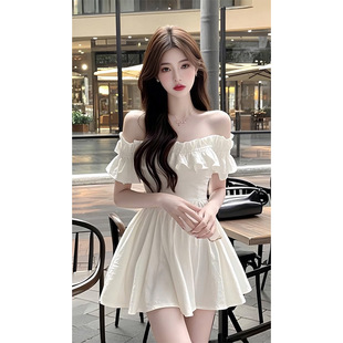法式气质一字肩荷叶边白色连衣裙女2025夏季新款温柔收腰a字短裙